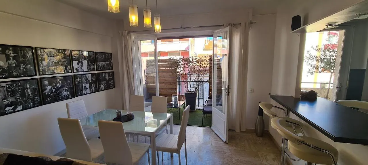 Centre, 3P/Terrasse , 300 M Plages. Cannes 0*,  France